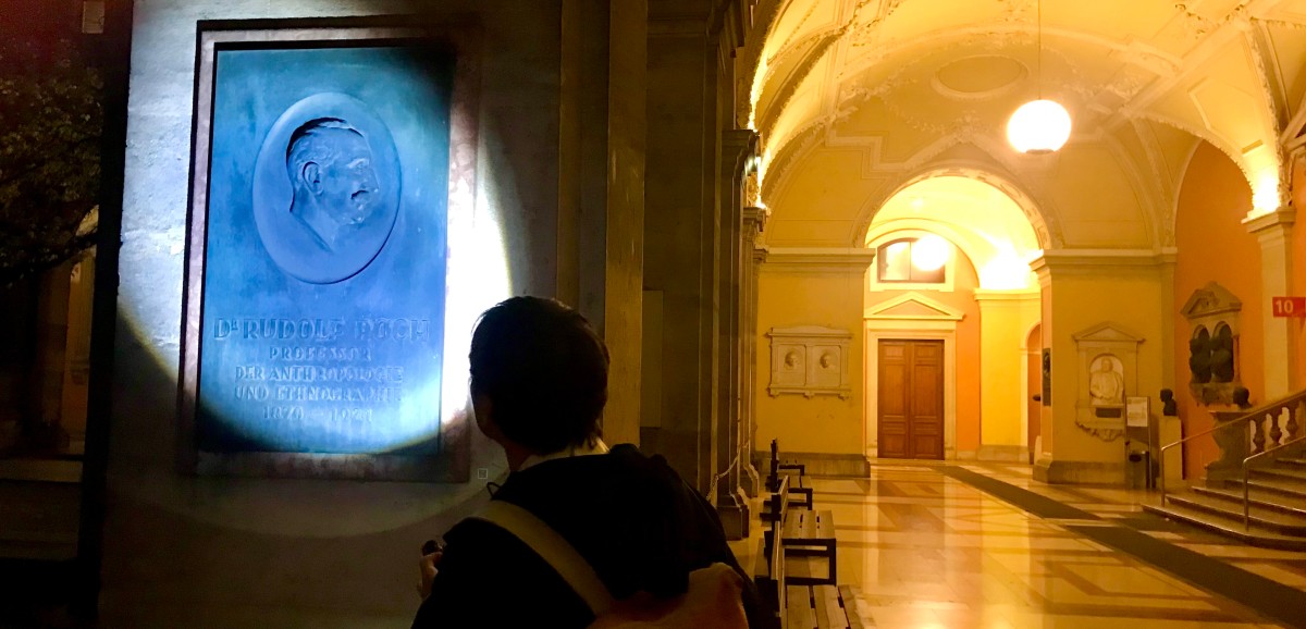 : Carla Bobadilla Arkaden-Hof Universität Wien © Decolonizing in Vienna!