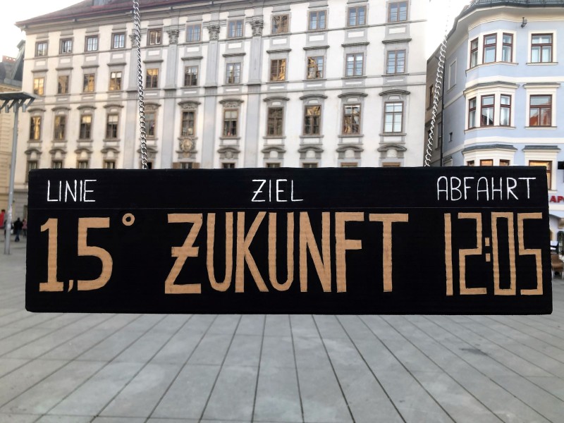 : Im Klimavolksbegehren wurde u.a. gefordert, den Klimaschutz in der Verfassung zu verankern, ein verbindliches und evidenzbasierten Co2-Budget einzuführen und dieses durch einen neu zu schaffenden Klimarechnungshof zu kontrollieren, © Anja Drechsler / Klimavolksbegehren, 2021