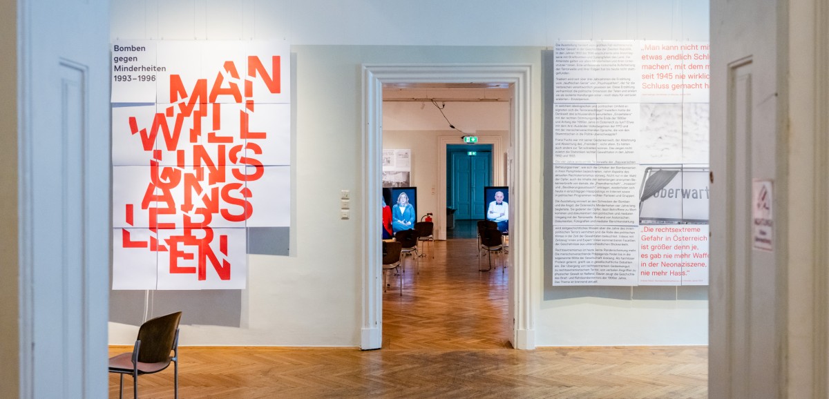 : Ausstellung „Man will uns ans Leben“ Bomben gegen Minderheiten 1993–1996. Foto: Kollektiv Fischka / Kramar © Volkskundemuseum Wien